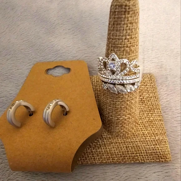 Crown Ring, Rhinestone Ring & Earrings - Picture 1 of 5